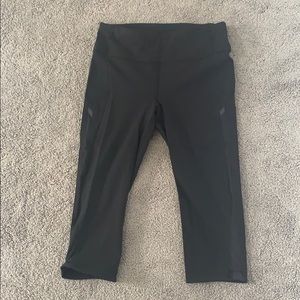 black lululemon crops
